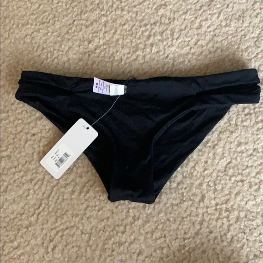 L space cheeky bikini bottom